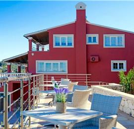 8 Bedroom villa with pool & seaview, near Acharavi, sleeps 16-18